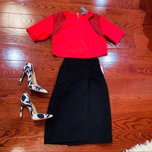 NWT Coral/melon Gracia crop top. Size L.